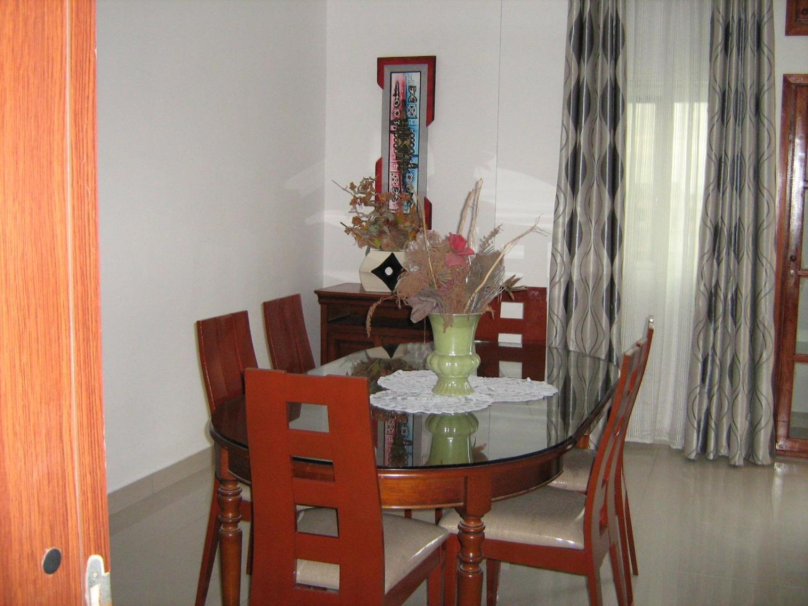 Rosalie'S Suites Lomé Exteriör bild
