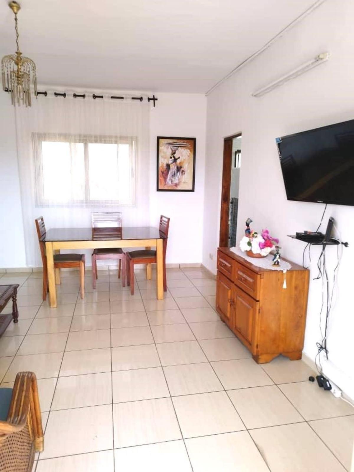 Rosalie'S Suites Lomé Exteriör bild
