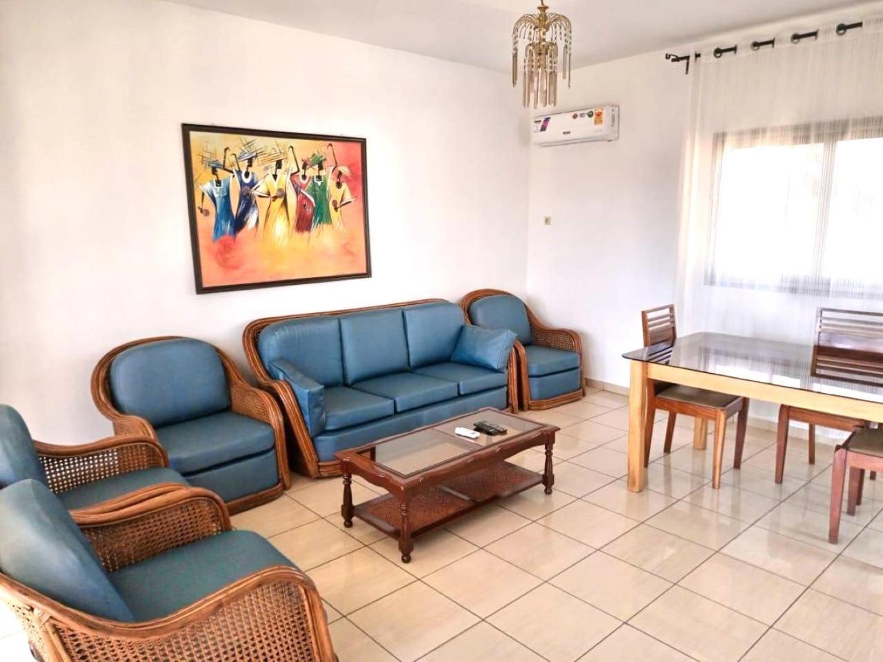 Rosalie'S Suites Lomé Exteriör bild