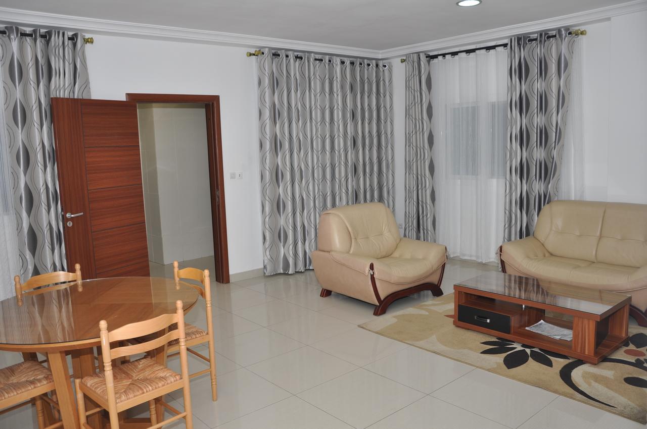 Rosalie'S Suites Lomé Exteriör bild