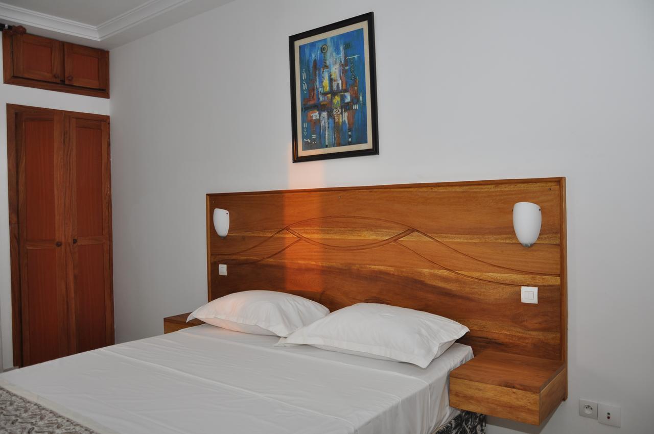 Rosalie'S Suites Lomé Exteriör bild