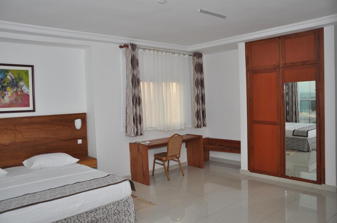 Rosalie'S Suites Lomé Exteriör bild