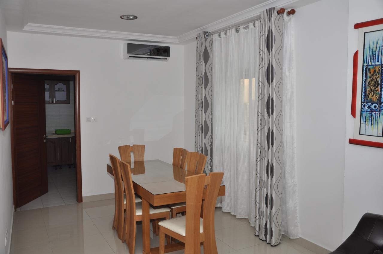 Rosalie'S Suites Lomé Exteriör bild