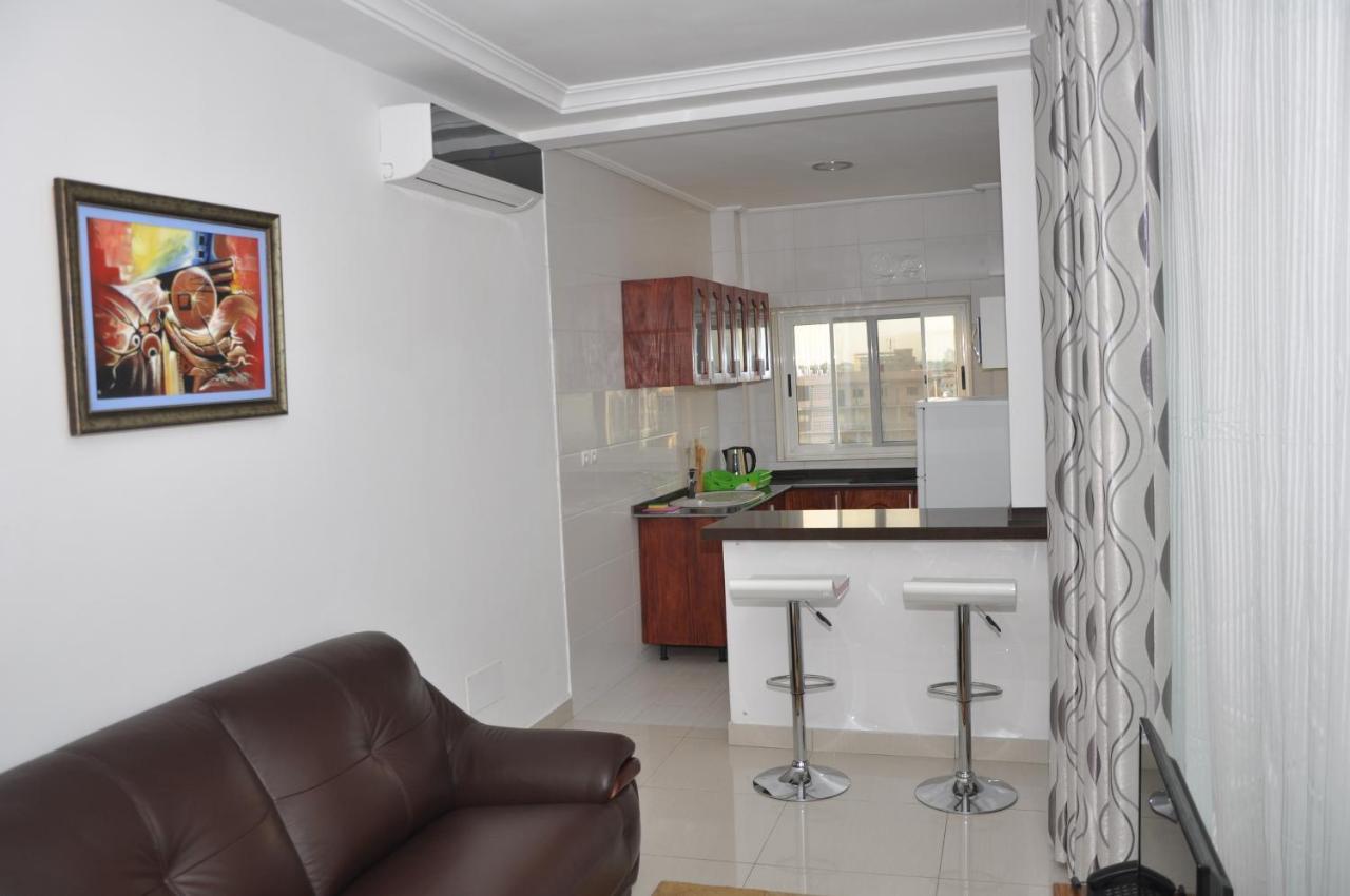 Rosalie'S Suites Lomé Exteriör bild